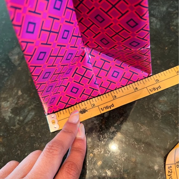 Tory Burch Pink Gift Bag - Picture 6 of 7